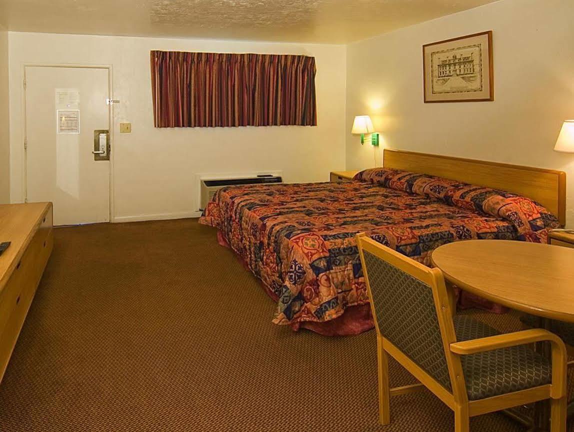 America'S Best Value Inn - Γκέινσβιλ Εξωτερικό φωτογραφία